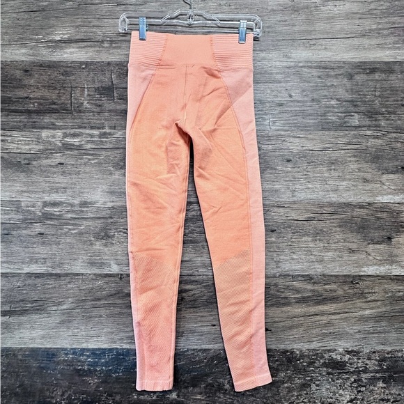 aerie offline peach Leggings with High Rise Waistband Full Length - Picture 2 of 12